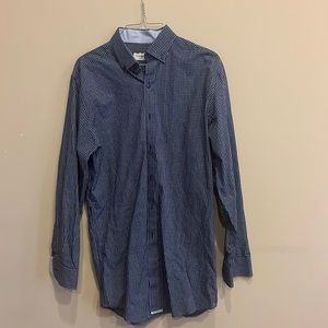 Club room long sleeve button down. Clean non smoker . Very nice